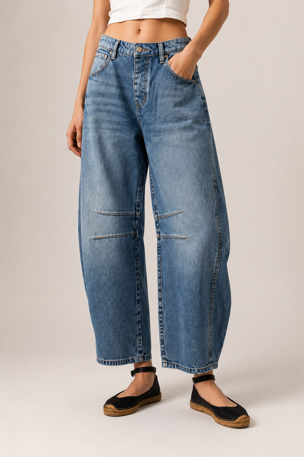Studio Barrel Jean