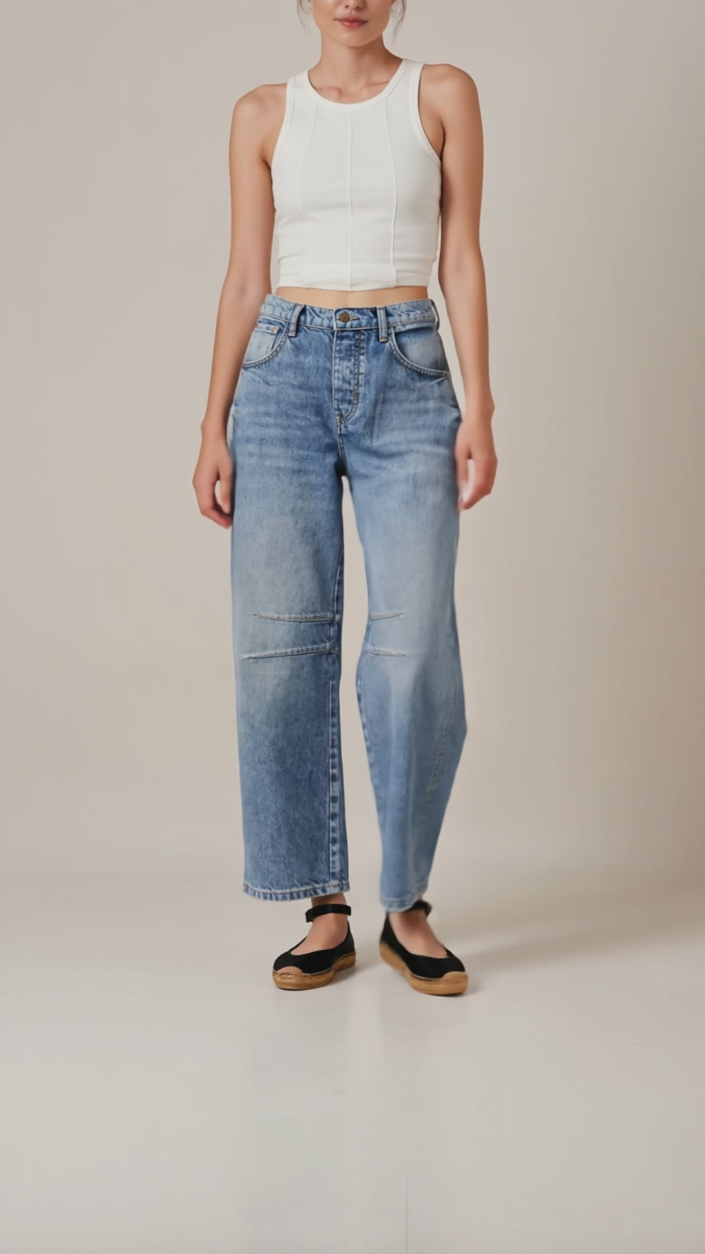 Studio Barrel Jean